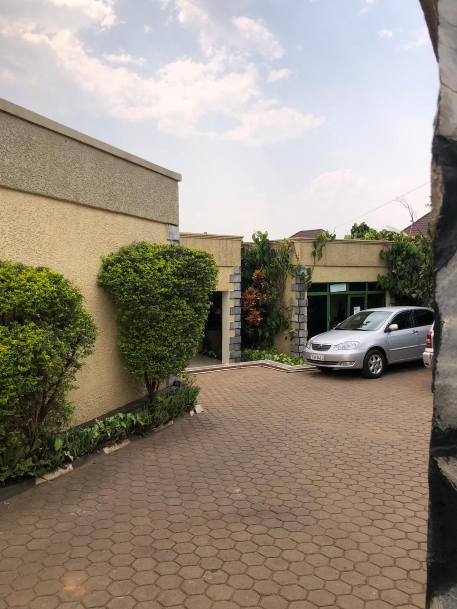 K&G Hotel Rwanda Kigali Buitenkant foto